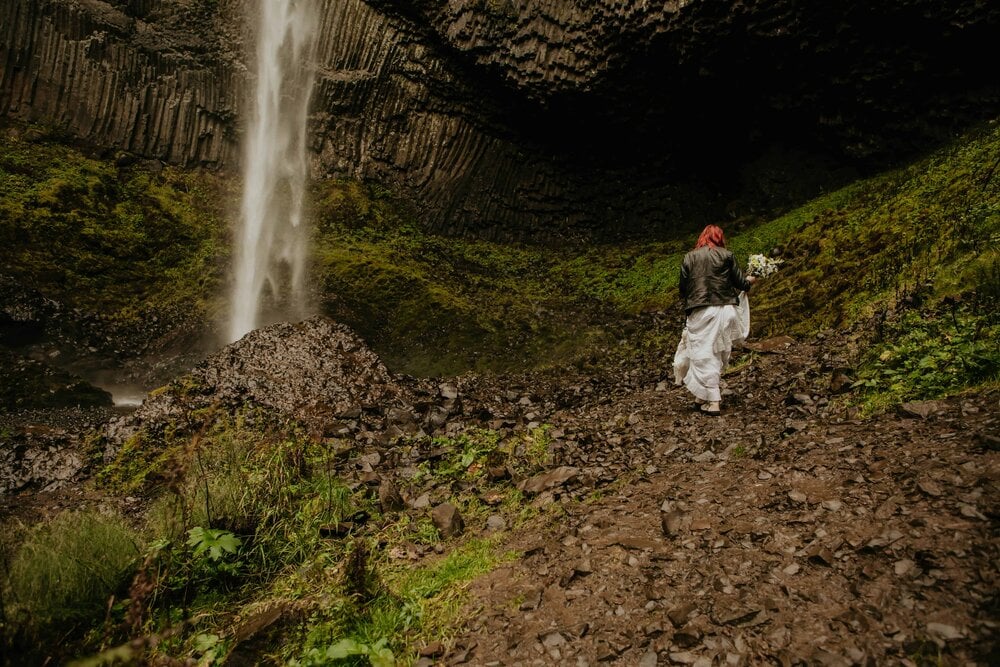 Oregon Waterfall Elopement